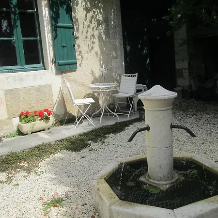 Bed & Breakfast Le Petit Lavoir Saint-Paul-Lizonne