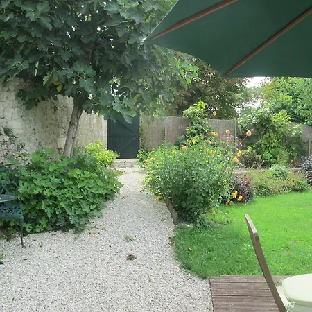 Bed & Breakfast Le Petit Lavoir Saint-Paul-Lizonne