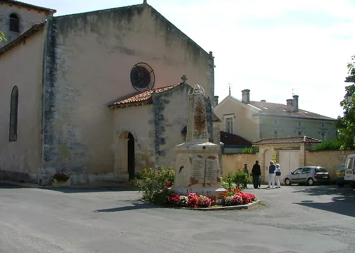 住宿加早餐酒店 Le Petit Lavoir Saint-Paul-Lizonne