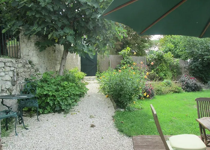 住宿加早餐酒店 Le Petit Lavoir Saint-Paul-Lizonne